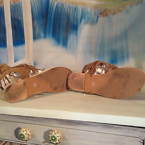 Cute faux brown fringe flat sandals - Picture 3 of 4